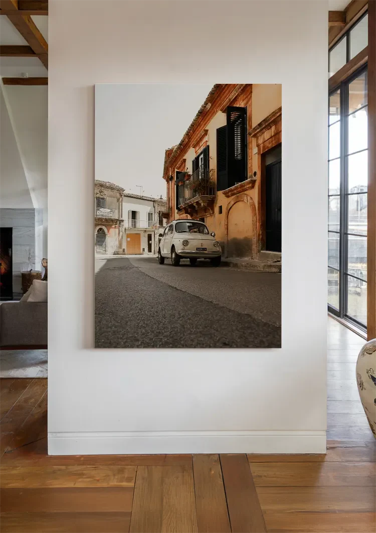 Weißer Vintage Fiat 500 Italienische Straße Terrakotta-Gebäude Gemälde