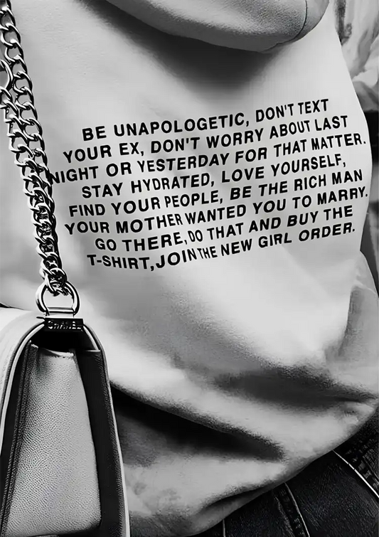 Sweater with motivational text canvas painting in graphic black and white