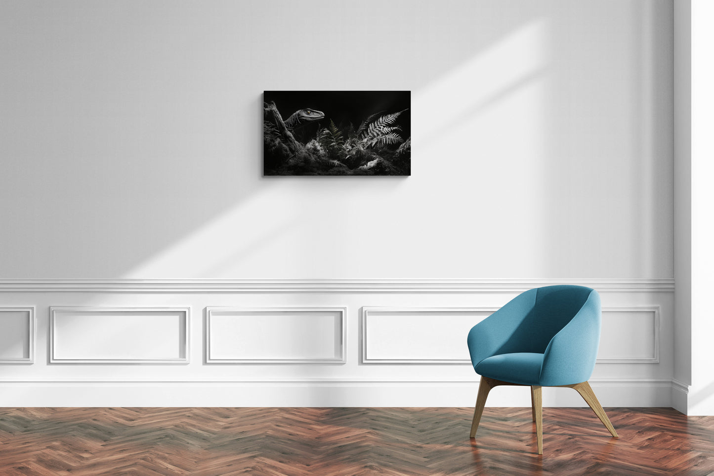 Velociraptor in schaduwrijke jungle met varens en zachte lichtaccenten - Canvas wanddecoratie