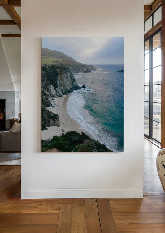 Dramatische Kliffen Aan Zee Met Verborgen Strand Kust Canvas Schilderij