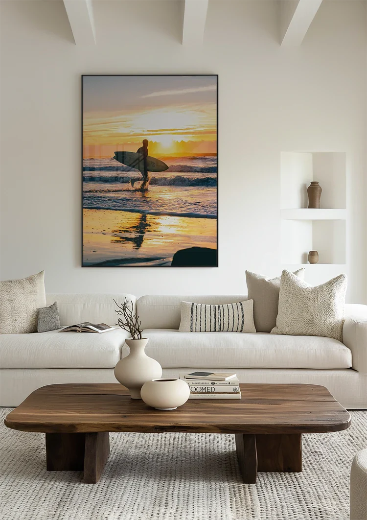 Surfer Op Strand Bij Gouden Zonsondergang Reflectie Schilderij