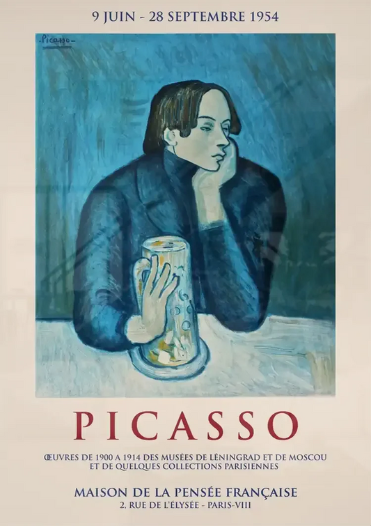 Picasso tentoonstellingskunst canvas schilderij hangt aan de muur boven het bed in de slaapkamer