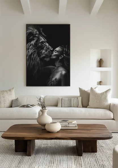 Vrouw en Leeuw Intimiteit Zwart Wit Krachtig Portret Schilderij