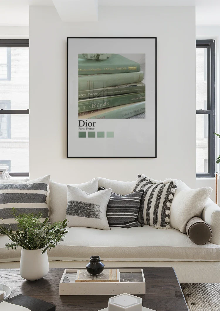 Dior Paris Stapel Vintage Grüne Bücher Minimalistische Stillleben Fotografie Malerei