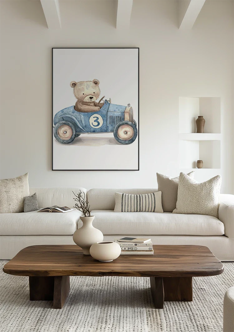 Niedlicher Teddybär Blaues Vintage-Rennauto Kinderzimmer Bild