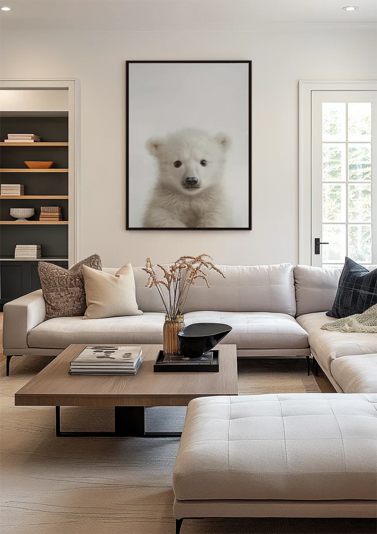 Niedlicher Eisbär-Welpe Flauschiges Weißes Fell Sanfter Blick Porträt-Gemälde