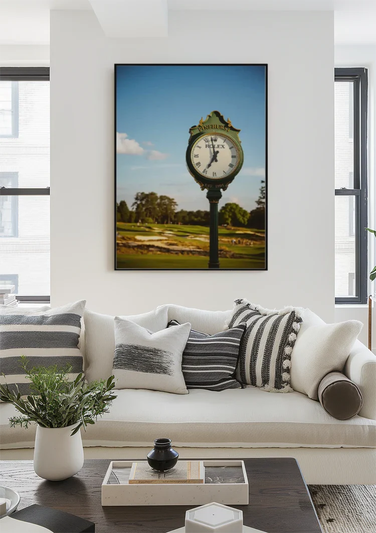 Elegante Straatklok Gouden Details Blauwe Lucht Luxe Schilderij