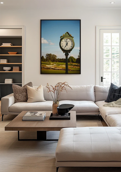 Elegante Straatklok Gouden Details Blauwe Lucht Luxe Schilderij