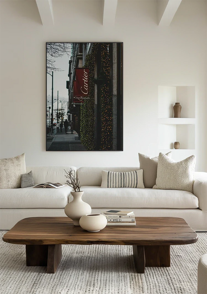 Luxuriöse Einkaufsstraße mit grüner Dekoration elegantes Fassadengemälde