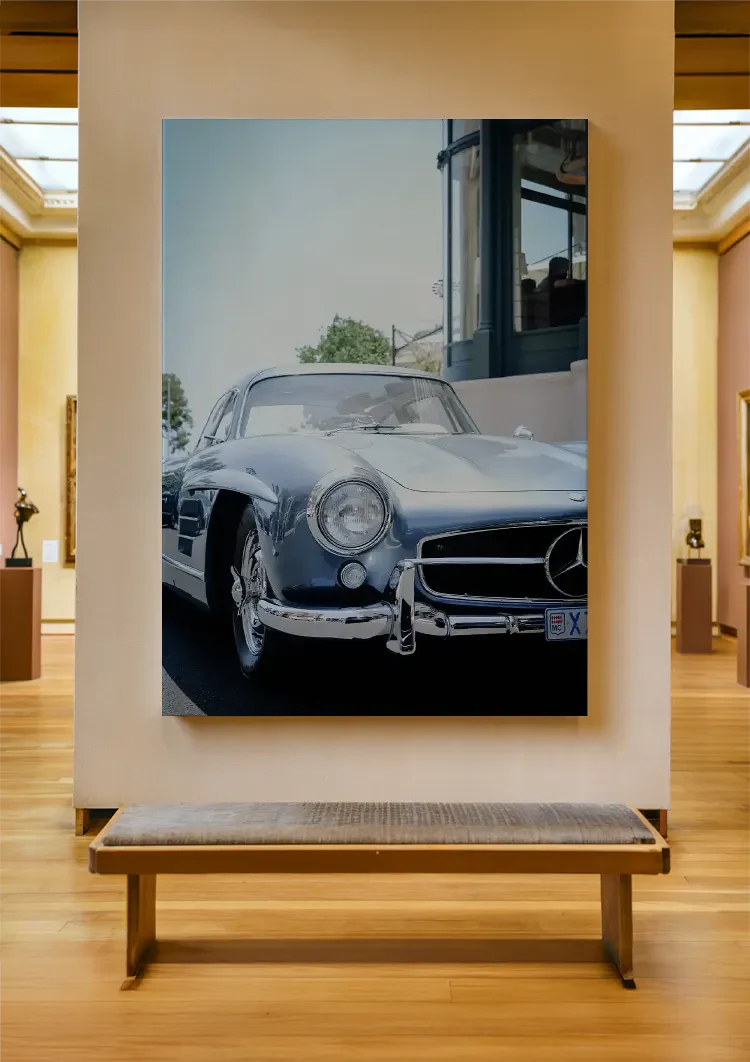 Klassischer silberner Mercedes 300SL Oldtimer-Straßenmalerei
