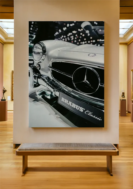 Klassieke auto met chromen grille canvas schilderij aan de muur in de hal