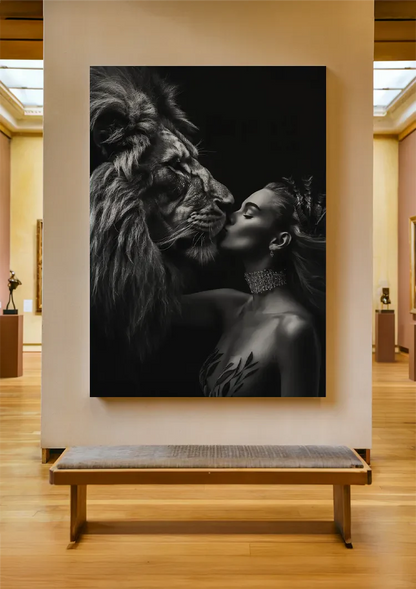 Vrouw en Leeuw Intimiteit Zwart Wit Krachtig Portret Schilderij
