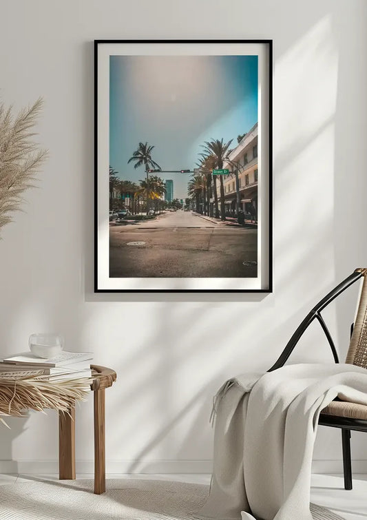 Boulevard met palmbomen canvas schilderij aan de muur in de hal