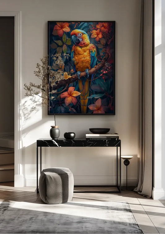 Papegaai tussen exotische bloemen canvas schilderij aan de muur boven de kast in de hal