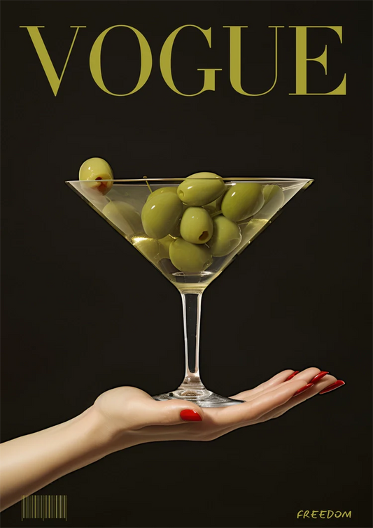 Cocktailglas met groene olijven canvas schilderij in zwart en goud