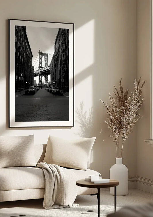 Manhattan Bridge canvas schilderij hangt aan de muur in de hal
