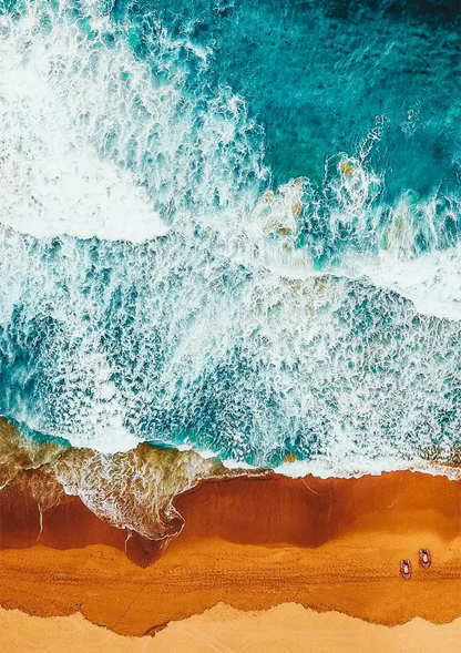 Turquoise Golven Op Goudbruin Strand Bovenaanzicht Schilderij