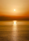 Wunderschöner Sonnenuntergang Goldener Ozean Spiegelung Gemälde