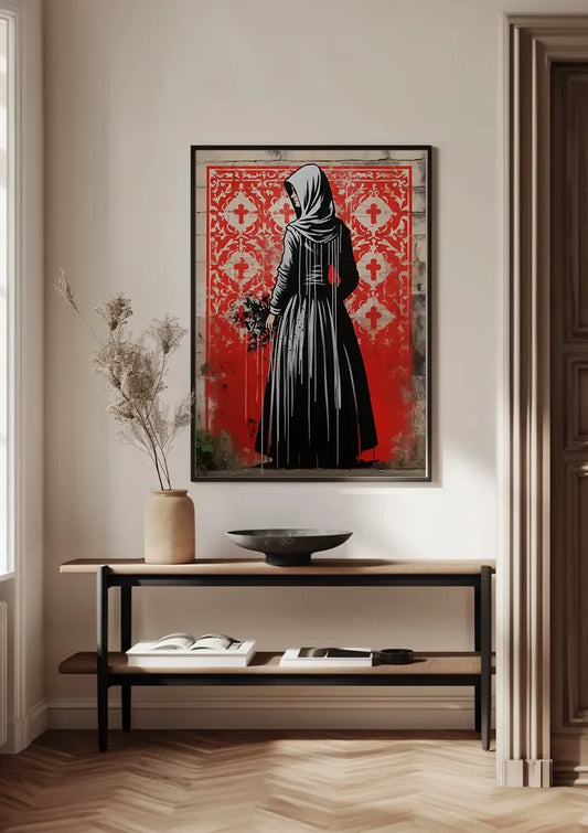 Figuur met bloemen canvas schilderij aan de muur in de hal