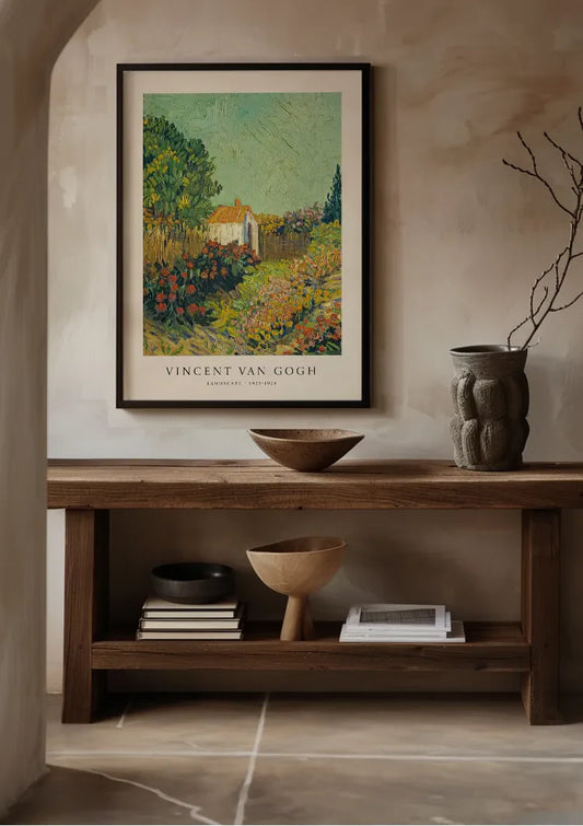 Weelderige Tuin Huisje Rood Dak Kleurrijke Bloemen Canvas Schilderij