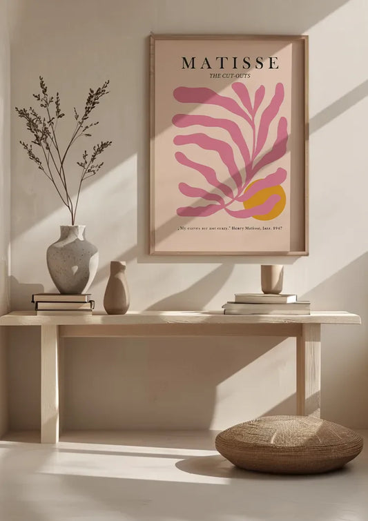 Matisse bladmotief canvas schilderij hangt aan de wand in de hal