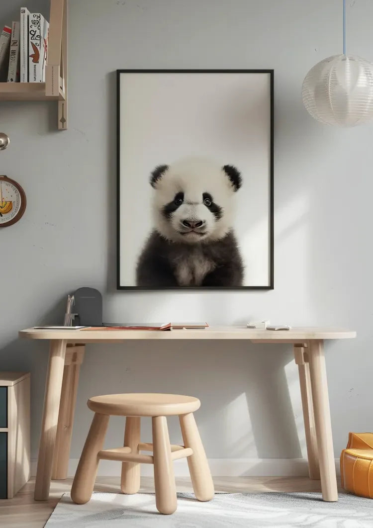 Niedlicher Pandabär Große Augen Schwarz-weißes Fell Spielerisches Porträt Gemälde