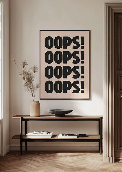 Hoppla, sich wiederholender schwarzer Text, rosa Hintergrund, spielerische Typografie, Pop-Art-Gemälde