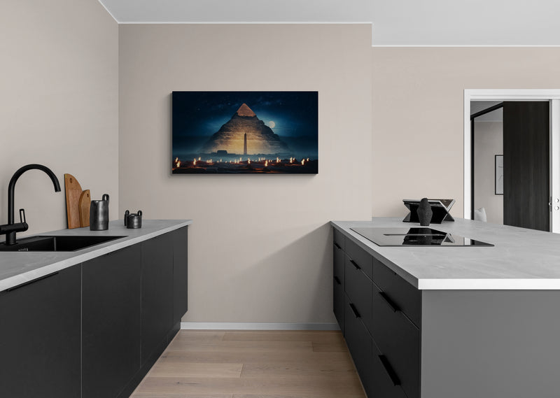 Piramide bij nacht met fakkelopdruk op canvas als wanddecoratie