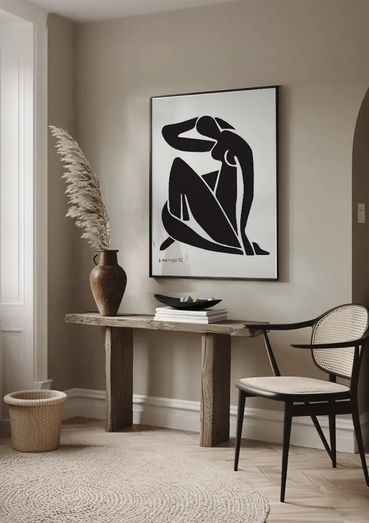 Weibliche Silhouette sitzend Schwarz Weiß Minimalistisch Elegant Gemälde
