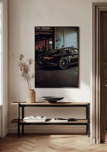 Schwarzer Porsche GT3 Industrielle Garage Dunkle Atmosphäre Gemälde