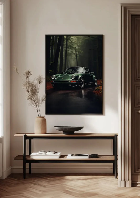 Donkergroene sportwagen canvas schilderij aan de muur boven het bed in de slaapkamer