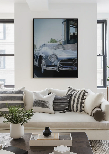 Klassischer silberner Mercedes 300SL Oldtimer-Straßenmalerei