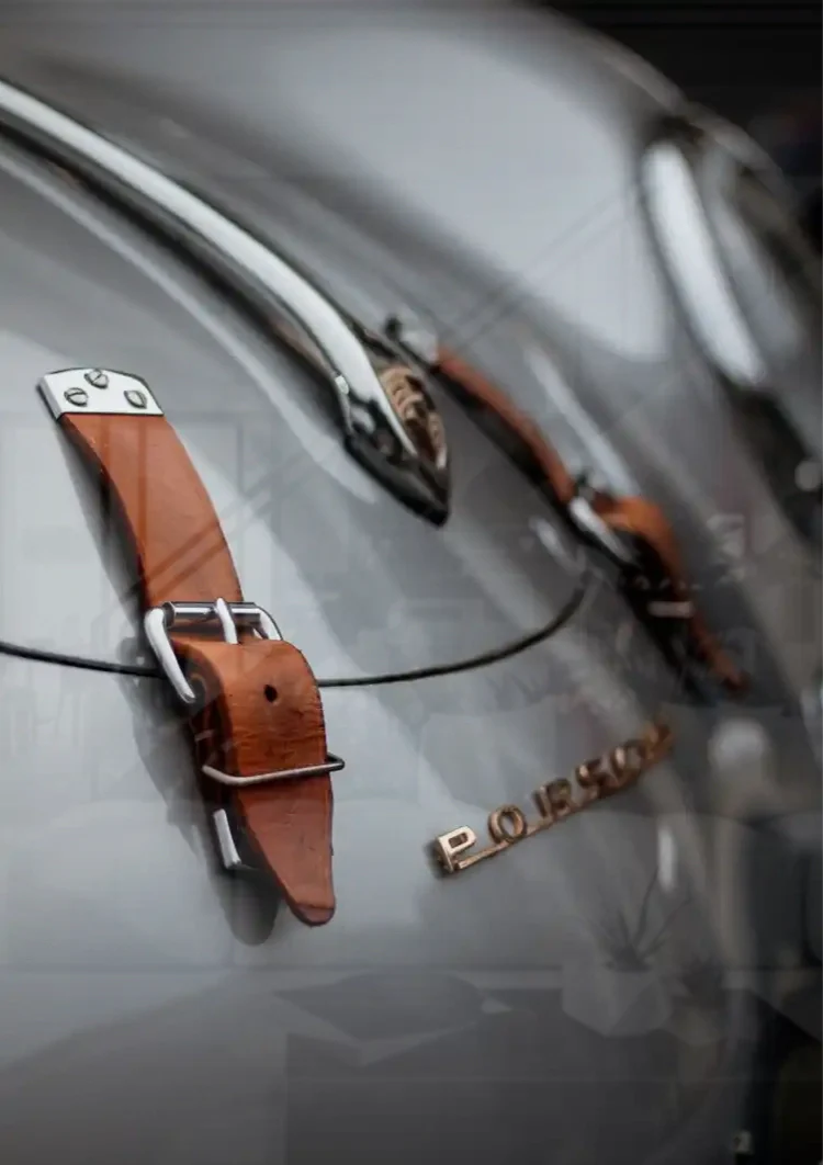Vintage Porsche Emblem Ledergürtel Silber Klassisches Auto Gemälde
