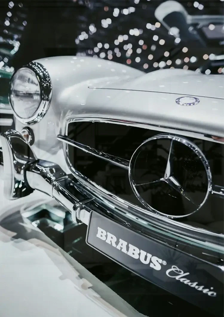 Mercedes Brabus Classic Chrome Grille Star Emblem Painting