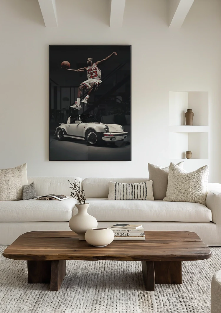 Basketballspieler Slam Dunk Über Weißem Porsche Cabrio Schwarz-Weiß-Gemälde