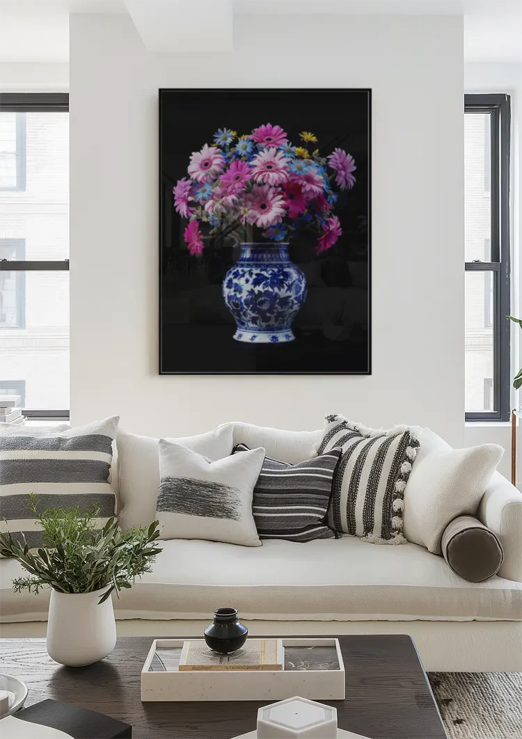 Delfter blaue Vase mit bunten Blumen auf schwarzem Hintergrund Gemälde