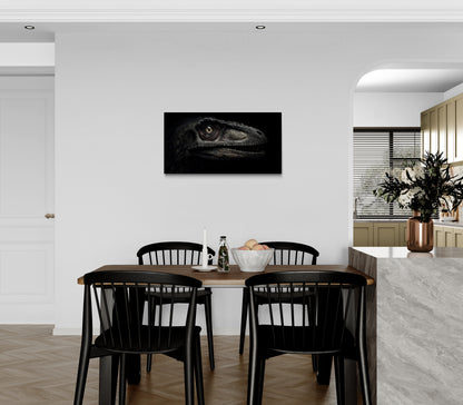 Illustratie van een dinosauruskop in schaduwlicht op een zwarte achtergrond - Canvas wandkunst