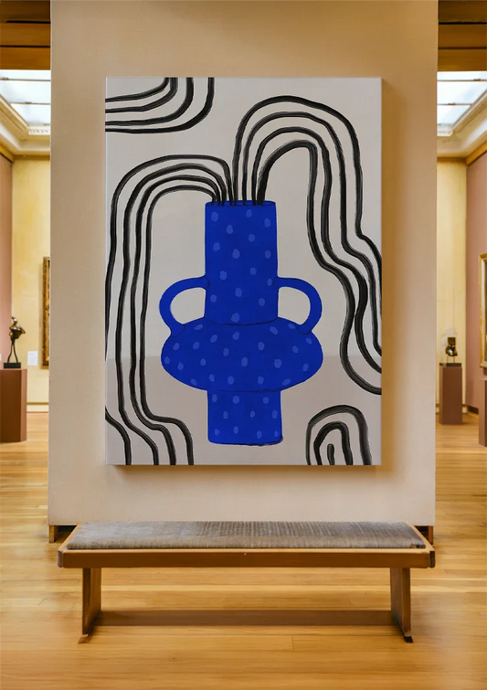 Blauwe gestippelde vaas canvas schilderij aan de muur in de hal