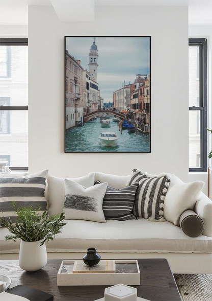 Venezianischer Kanal Brücke Glockenturm Boote Stadtansicht Gemälde