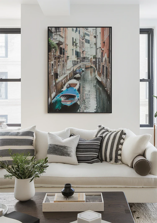 Venetiaans kanaal met kleurrijke gevels canvas schilderij aan de muur in de hal