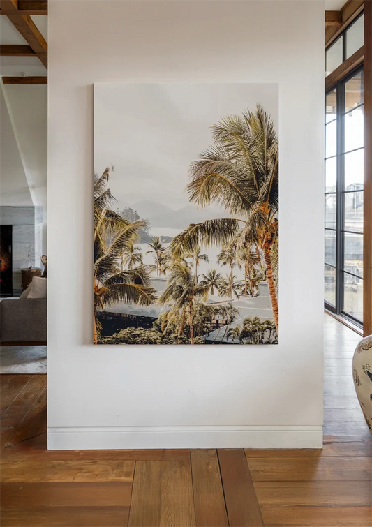 Tropische palmbomen in zonlicht canvas schilderij aan de muur boven de kast in de hal