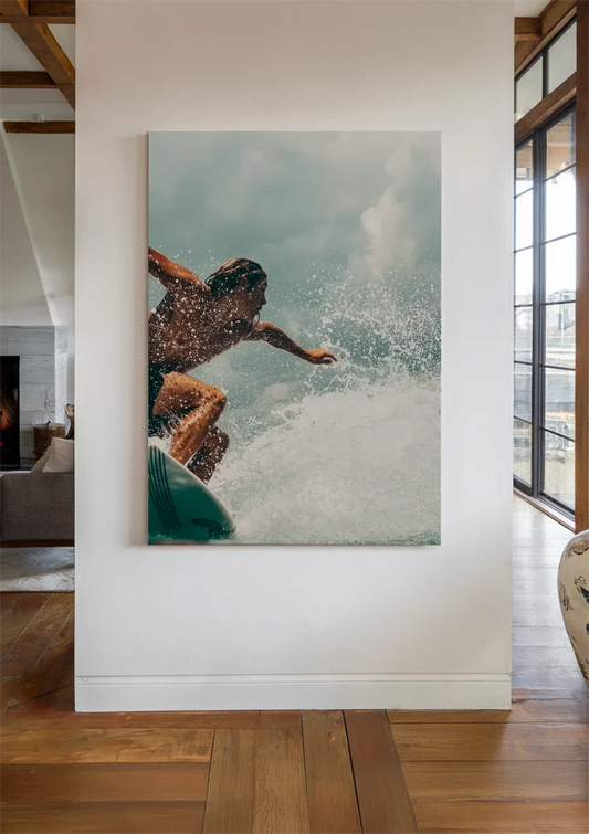 Surfer in actie op een golf canvas schilderij boven het bed in de slaapkamer
