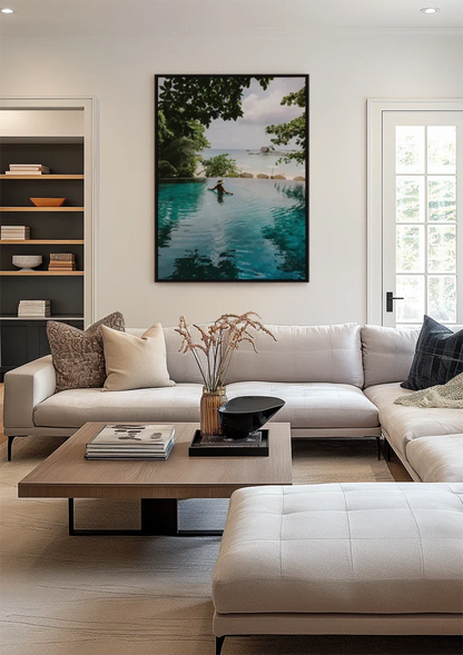 Tropische Aussicht vom Infinity-Pool mit Ozeangemälde