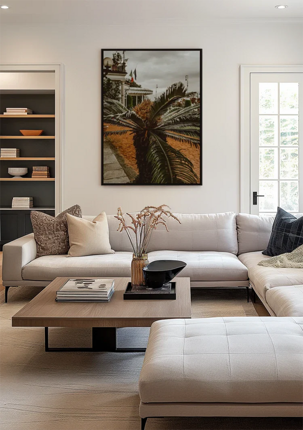 Palme nahaufnahme mit dramatischen Blättern gegen bewölkten Himmel Gemälde