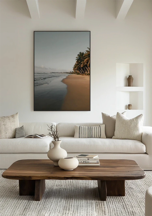 Rustig strand met palmbomen canvas schilderij aan de muur in de hal