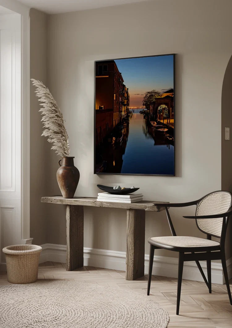 Sonnenuntergang über venezianischem Kanal mit goldener Spiegelung Gemälde