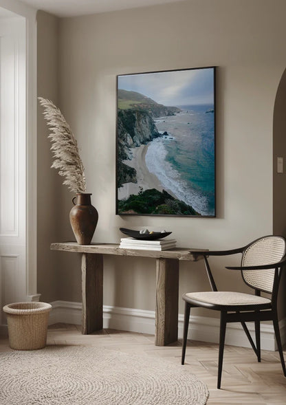 Dramatische Klippen am Meer mit verstecktem Strand Küstenmalerei