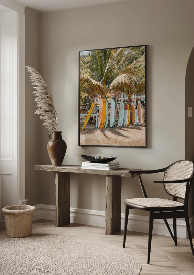 Kleurrijke Surfplanken Palmboom Tropisch Strand Schilderij