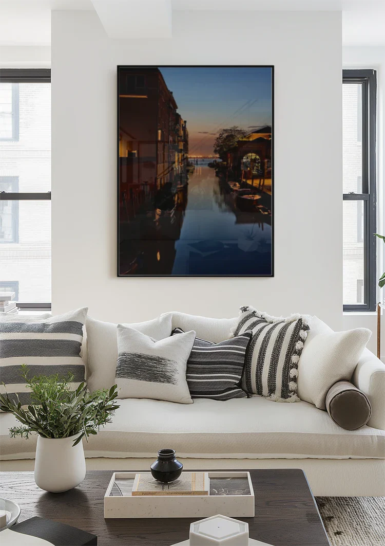 Sonnenuntergang über venezianischem Kanal mit goldener Spiegelung Gemälde