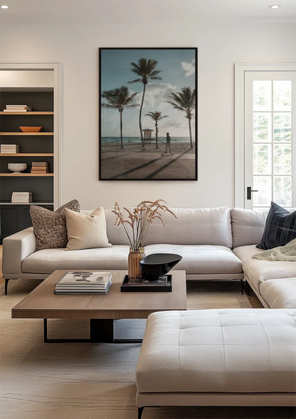 Strand met Palmbomen en Wandelaar aan de Kust Schilderij
